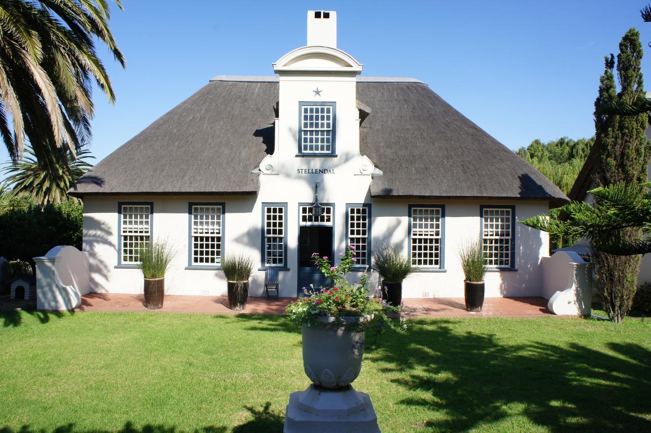 Stellendal Guest House Somerset West Exteriör bild